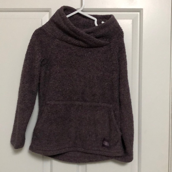Girls O’Neill sweater. - Picture 1 of 4